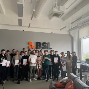 Наши резиденты проходят стажировку в IT-компании BSL - Школа программирования для детей, компьютерные курсы для школьников, начинающих и подростков - KIBERone г. Салехард